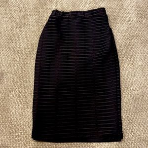 Textured Lined Pencil Skirt
